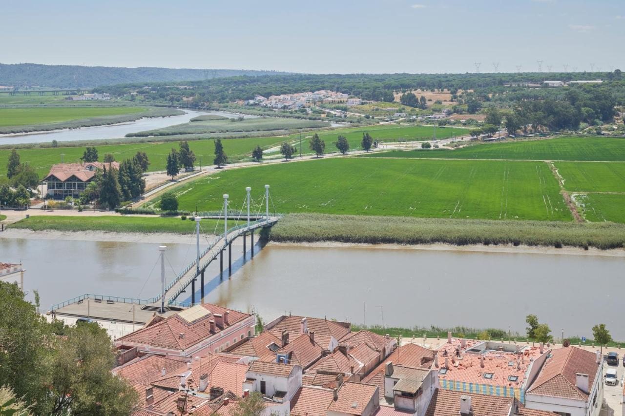 Lightful Refuge On The River Front, By Timecooler Alcácer do Sal Exteriör bild